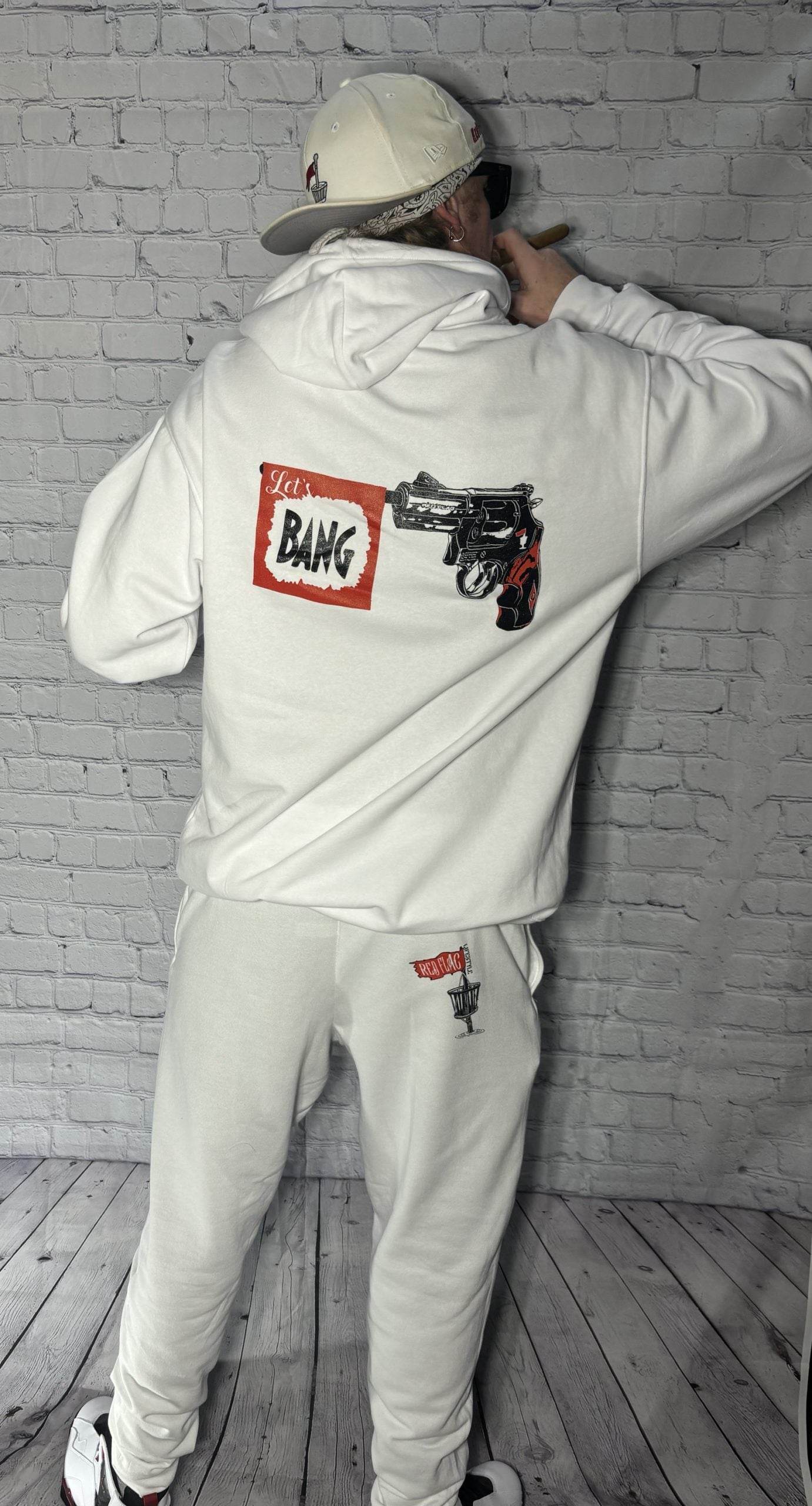 Mens white pants image 1