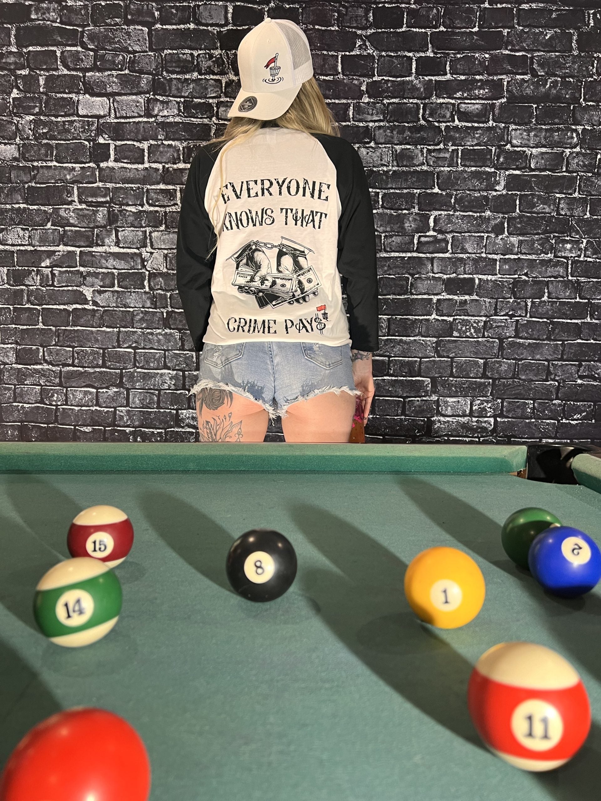 CRIME PAY LADYS UNSEX 34 TEE image 0